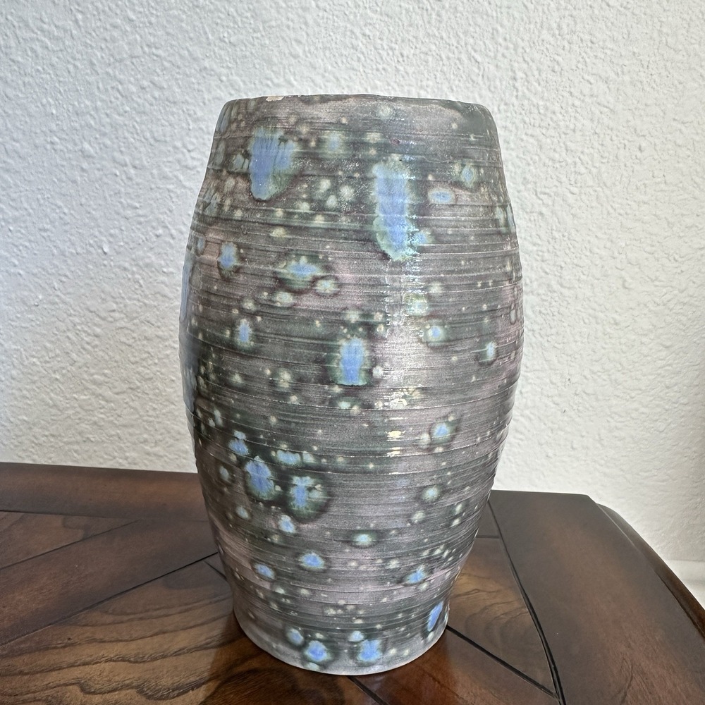 VTG Vase 7.5 Inch Art Pottery Hand Thrown Stoneware Spotted Signed‎ READ